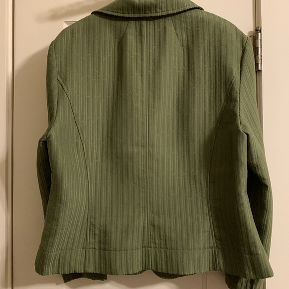 Versatile Fashion Jacket, Dressy or Casual, Unlined, Holiday Ready, Multi-Season - Picture 2 of 10